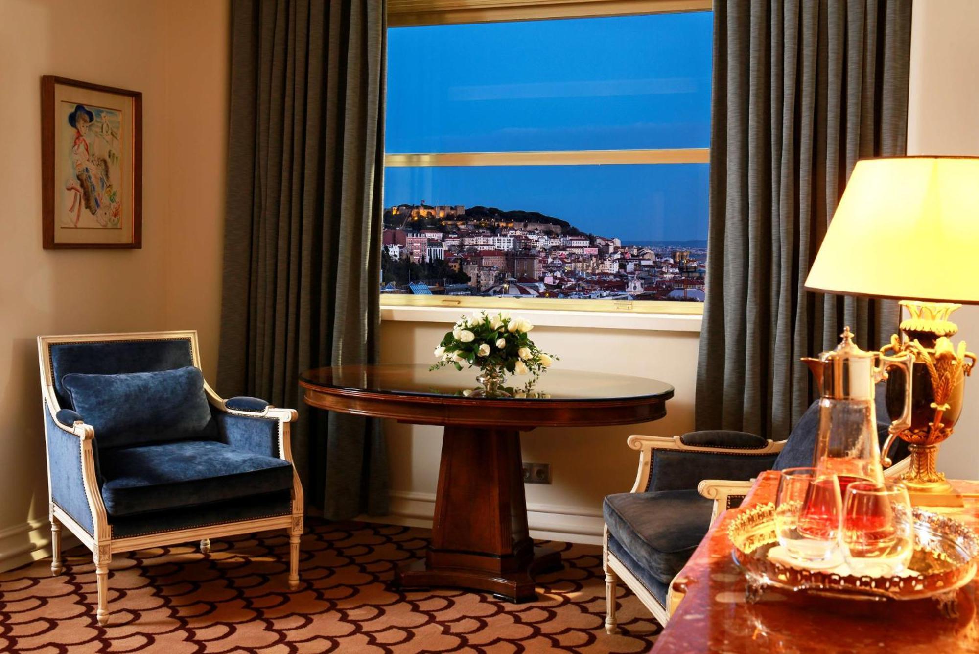 ทิโวลี อเวนิดา ลิเบร์ดาช - เดอะ ลีดดิ้ง โฮเทล ออฟ เดอะ เวิลด์ Hotel ลิสบอน ภายนอก รูปภาพ A room at the hotel